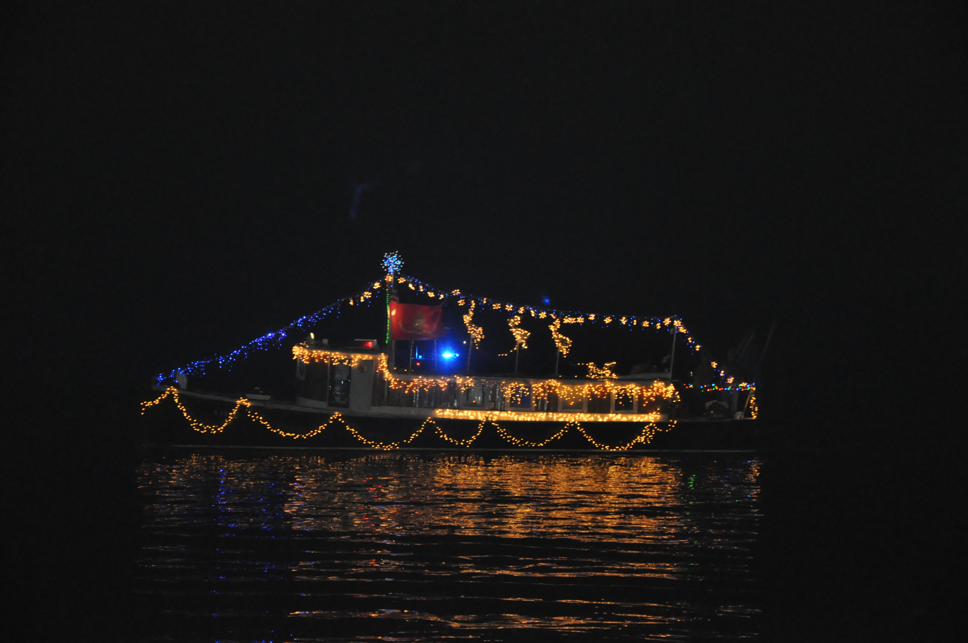 Recreation and Parks James River Parade of Lights