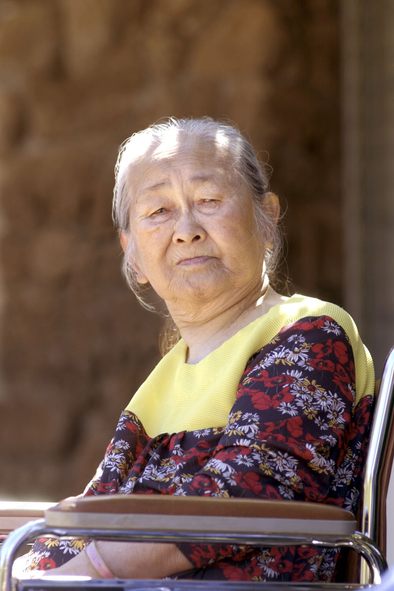 Elderly_woman