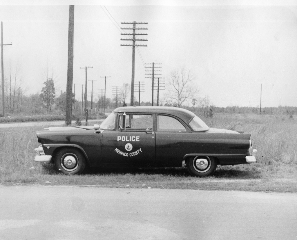 vintage Henrico police car - no emergency lights