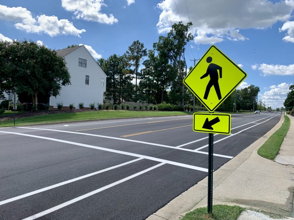 pedestrian street crossing sign